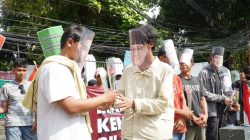 Aksi JIMI Kenakan Topeng Para Tokoh dengan Bergandengan Tangan, Simbol Merajut Persatuan Pasca Pemilu 2024